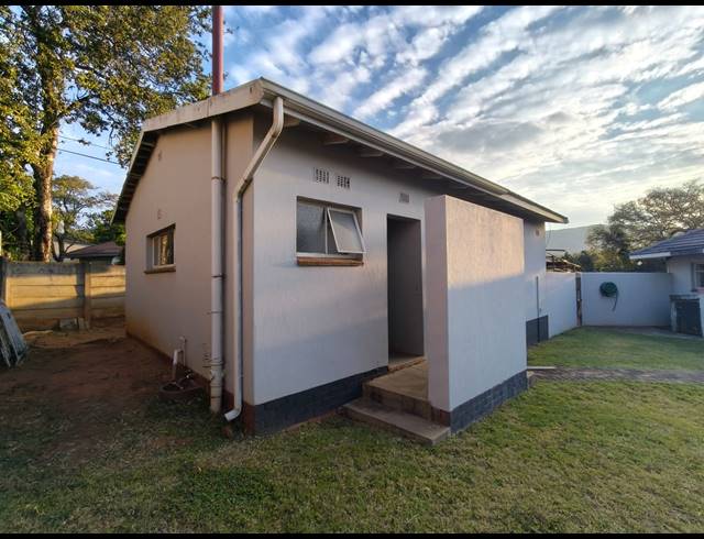 4 BEDROOM HOUSE FOR SALE IN PROTEA PARK